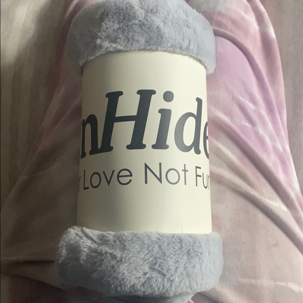 Unhide blanket - Picture 1 of 2